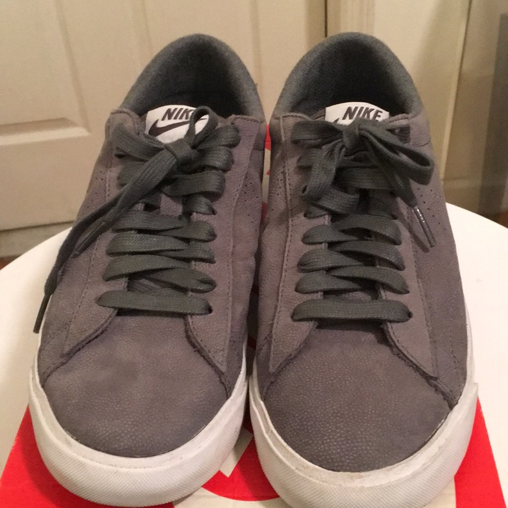 Nike Tennis Classic AC premium 9.5 UK release